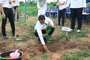 Unsam Tanam 500 Pohon dalam Gerakan Serentak Forum LPPM BKS-PTN Barat 2026